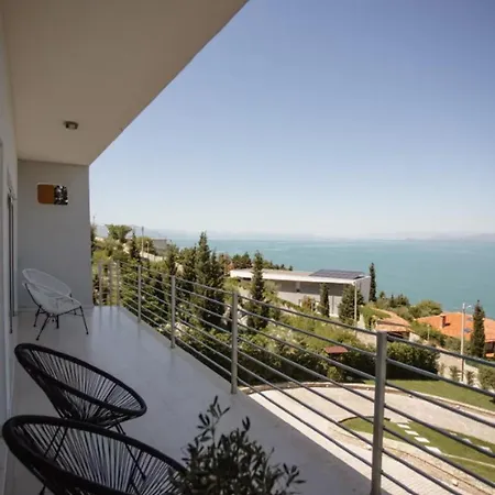 Villa Velipo *
